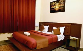 Play Hotel V3 Rishikesh